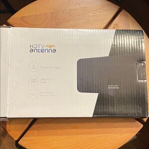 HDTV Antenna with 30 Mile Range